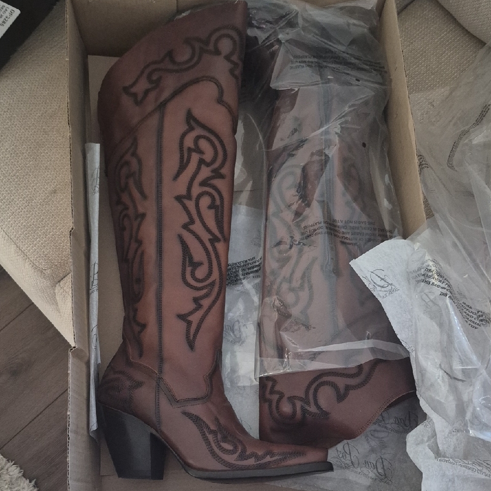 NWT 9.5 M Dan Post Brown and Black Embroidered Over The Knee Boots